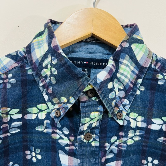 Tommy Hilfiger Men’s Cotton Short Sleeve Plaid Floral Shirt - Picture 6 of 13